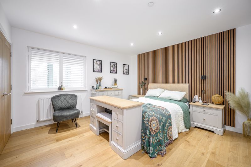 Bedroom- click for photo gallery
